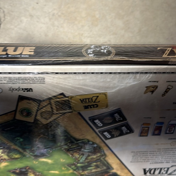 Brand new legend of Zelda collectors edition clue game - Picture 4 of 4